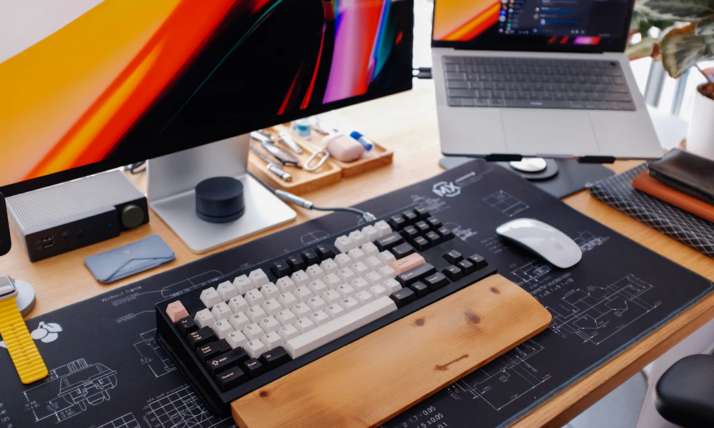 Correct Keyboard Tray Height and Angle 3 Modern desk setup with a keyboard and monitor arranged for a full ergonomic workstation
